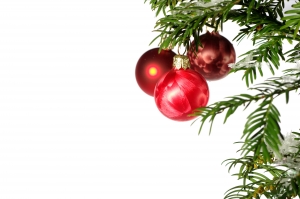 christmastree-with-ornaments-1409182-m